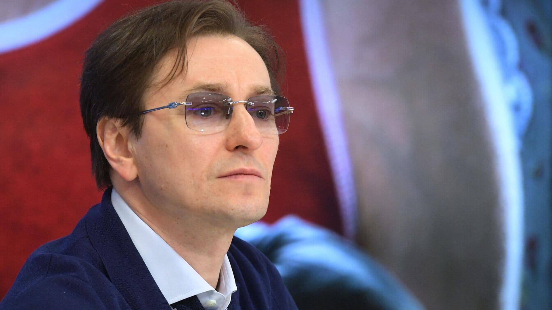 Безруков в качестве худрука МХАТ им. Горького впервые встретился с труппой