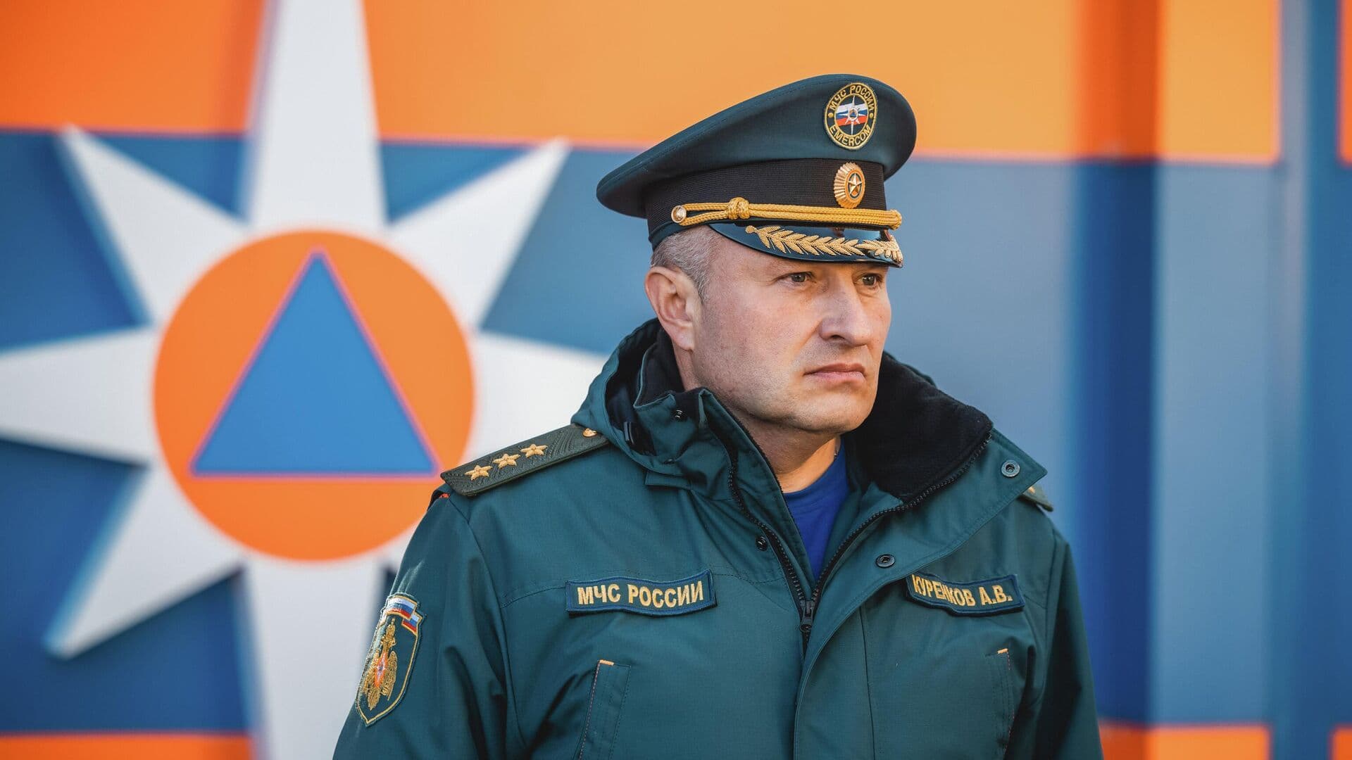 Глава МЧС поручил направить в Дагестан дополнительные силы спасателей