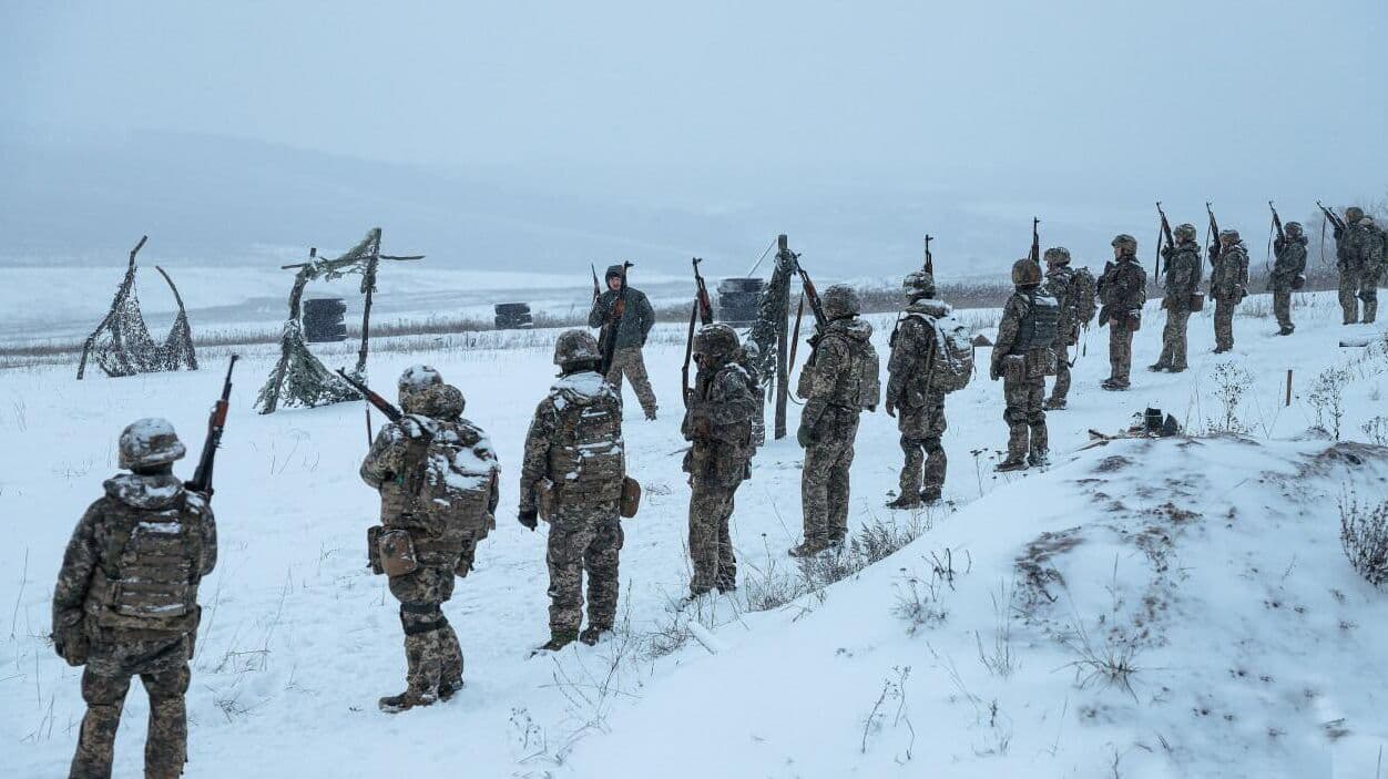 "Убийцы и психопаты". СМИ запаниковали из-за произошедшего в рядах ВСУ