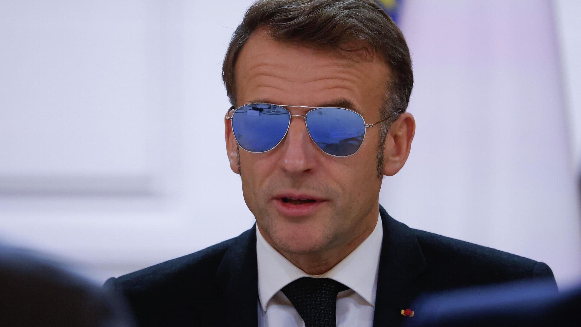 "Просто позор": во Франции высмеяли Макрона после угроз Ирану