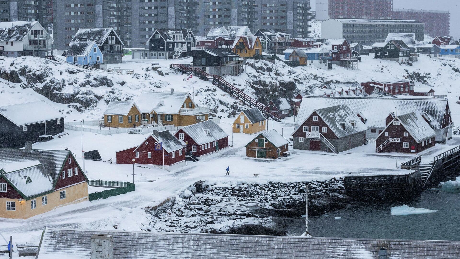 Будущее Гренландии должно решаться мирным путем, заявил глава МИД Сингапура
