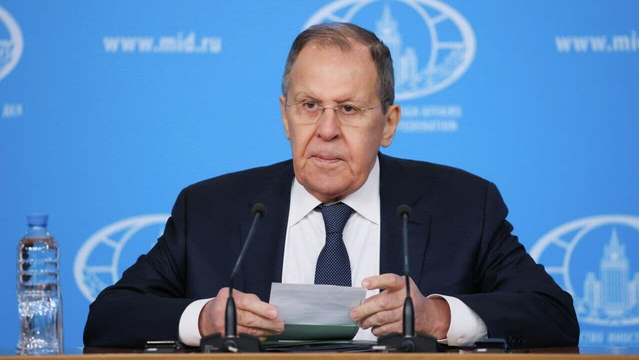 США не хотят терять контроль над европейцами, заявил Лавров