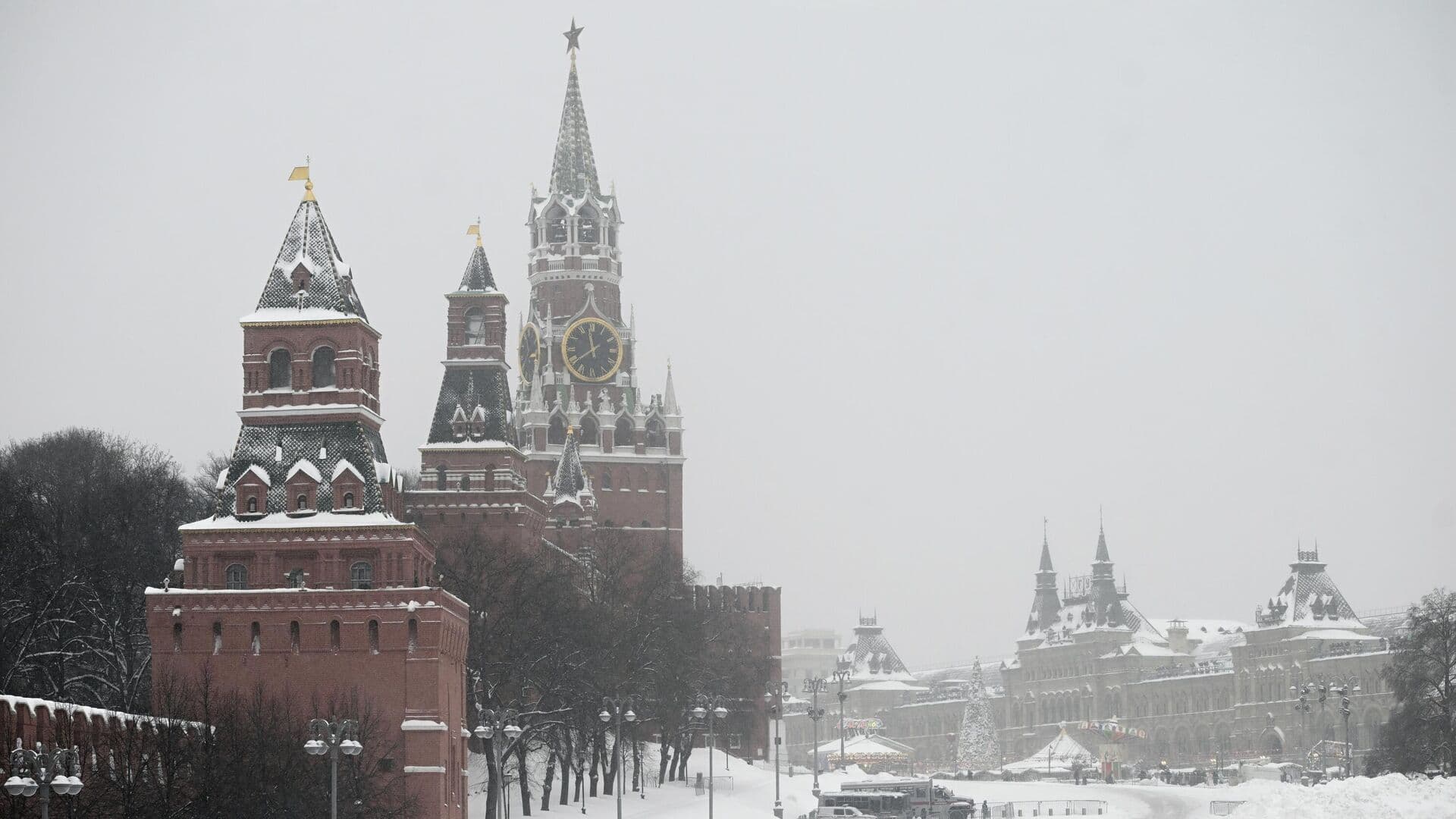 В Кремле прокомментировали информацию СВР о планах Франции и Британии