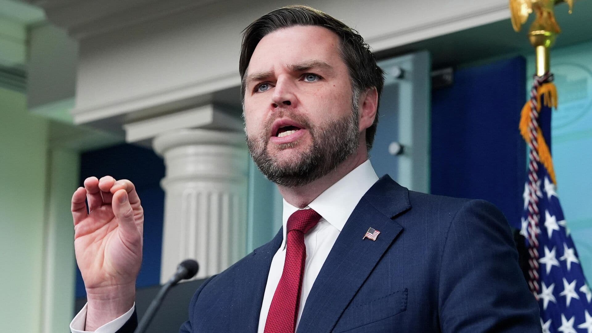 Вэнс оценил перспективы урегулирования на Украине