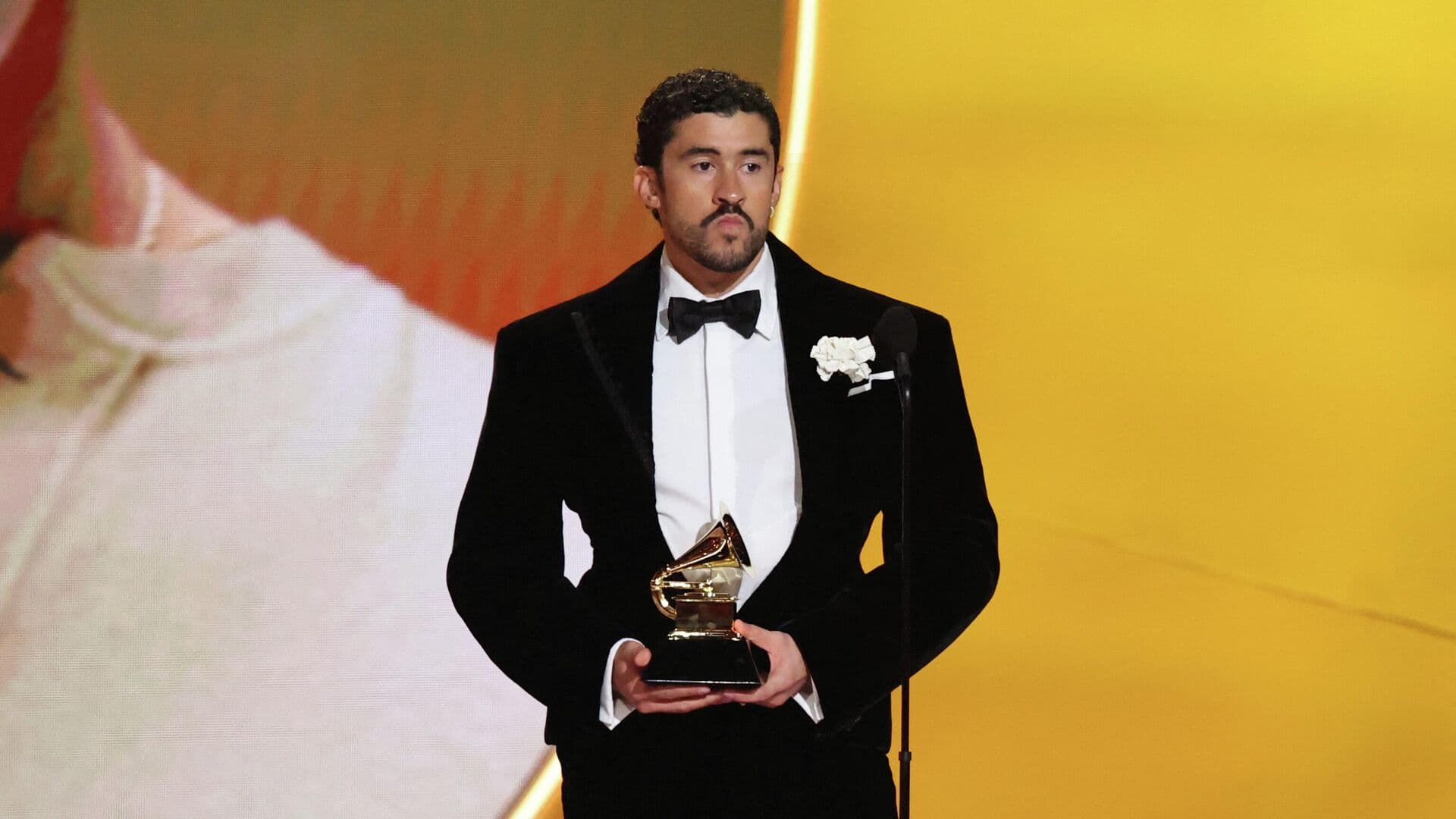 Bad Bunny получил премию "Грэмми"