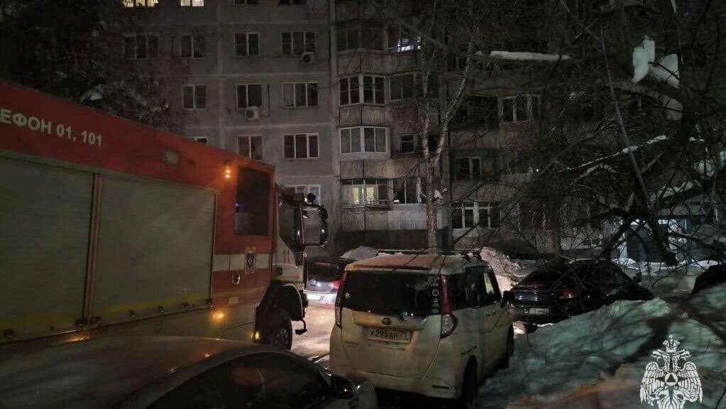 В Туле при пожаре в квартире погибли женщина и ребенок