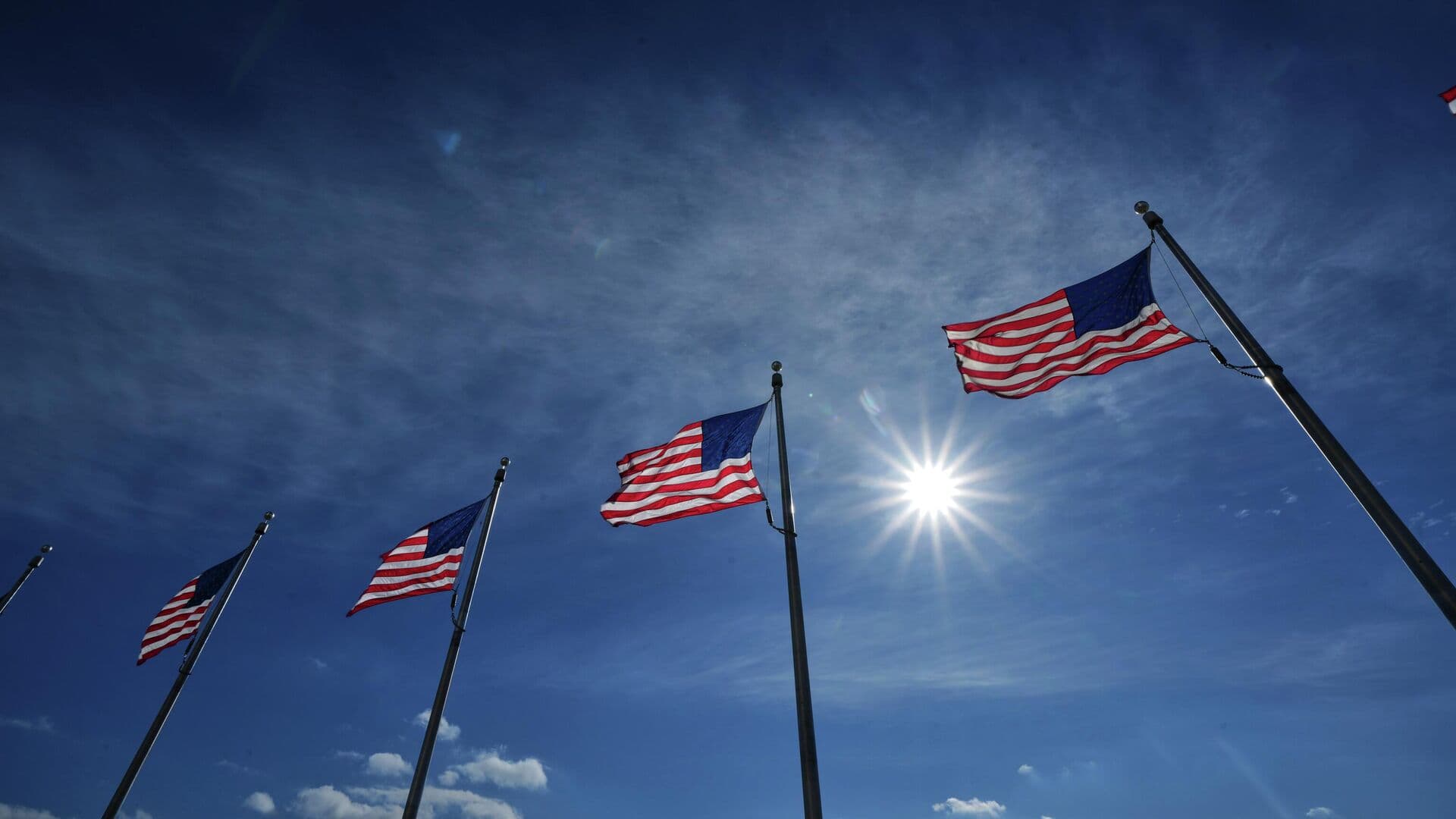 Переговорщики США продолжают работу с Россией и Украиной, заявил Брюс