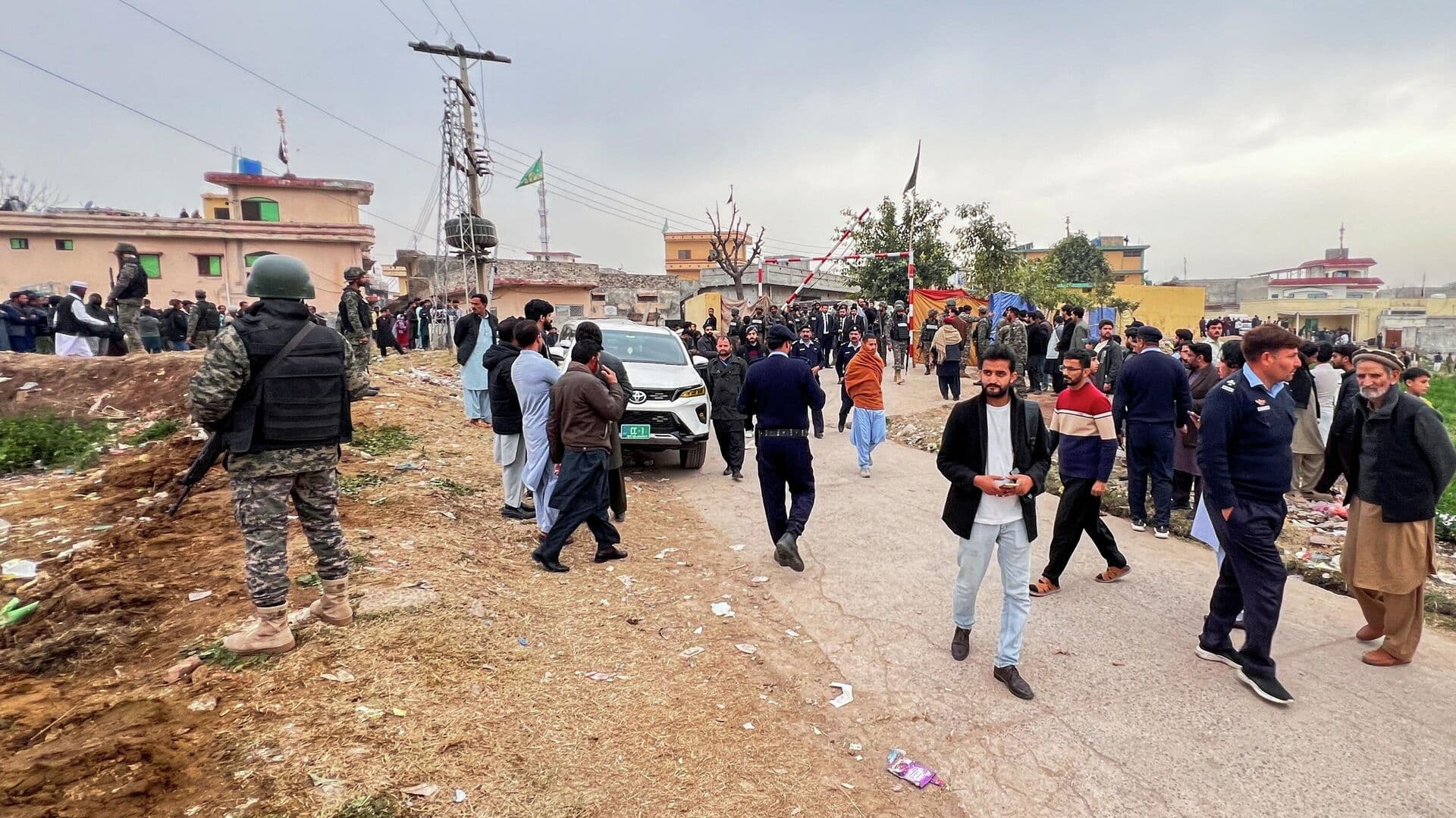 ИГ* взяло на себя ответственность за теракт в Исламабаде