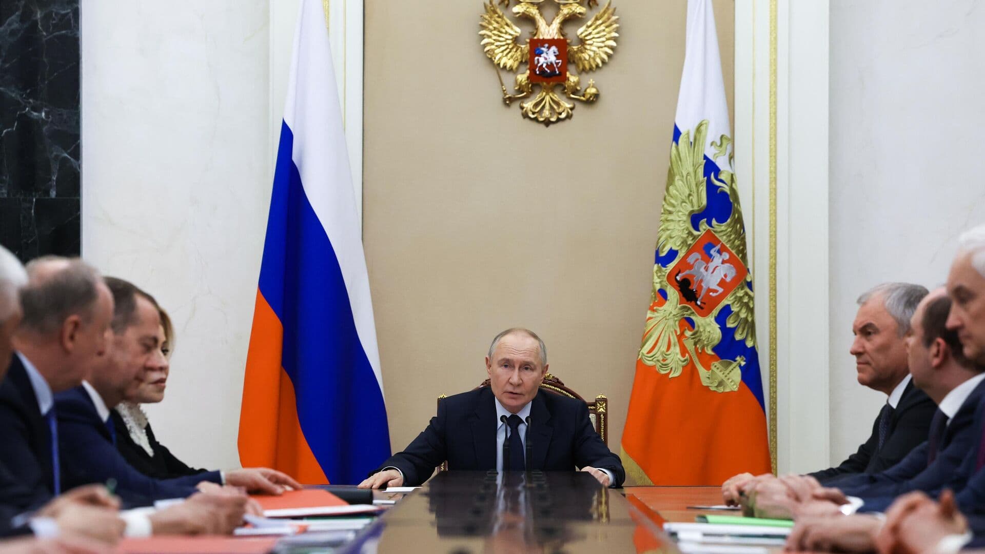 Путин проведет совещание с постоянными членами Совбеза