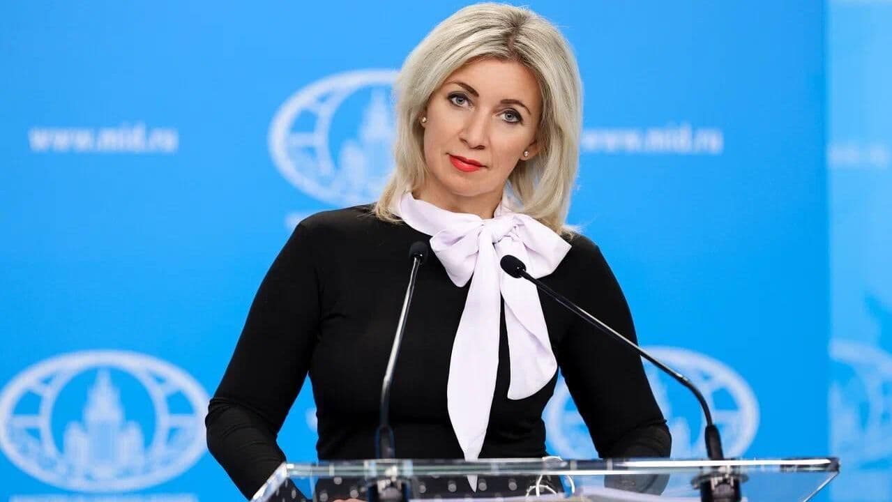 Россия обсуждает систему равной евразийской безопасности, заявила Захарова
