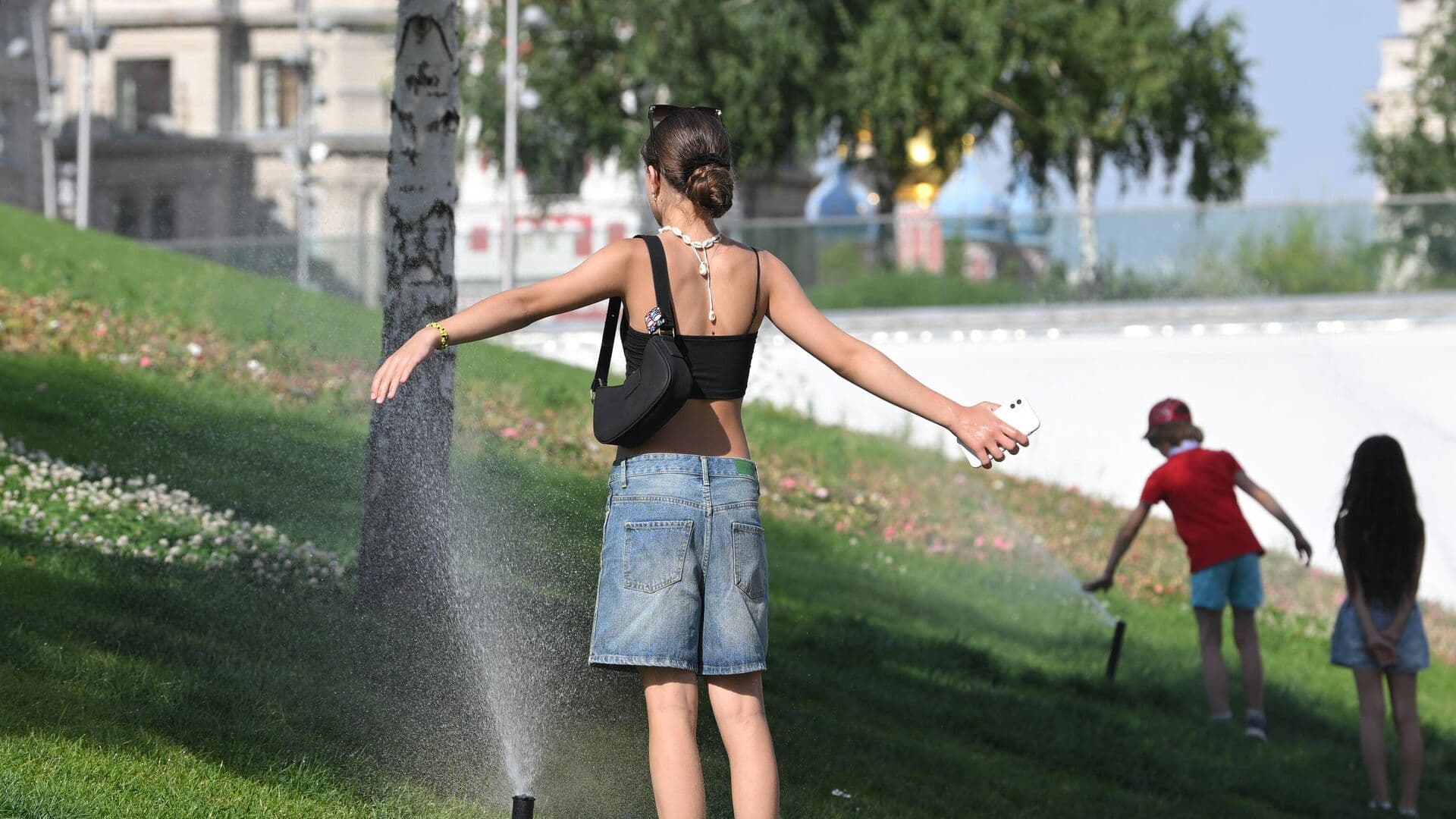 Синоптик рассказала о погоде в Москве в мае и июне