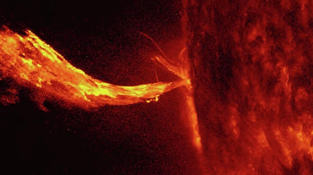 Россиян предупредили о слабых и средних магнитных бурях