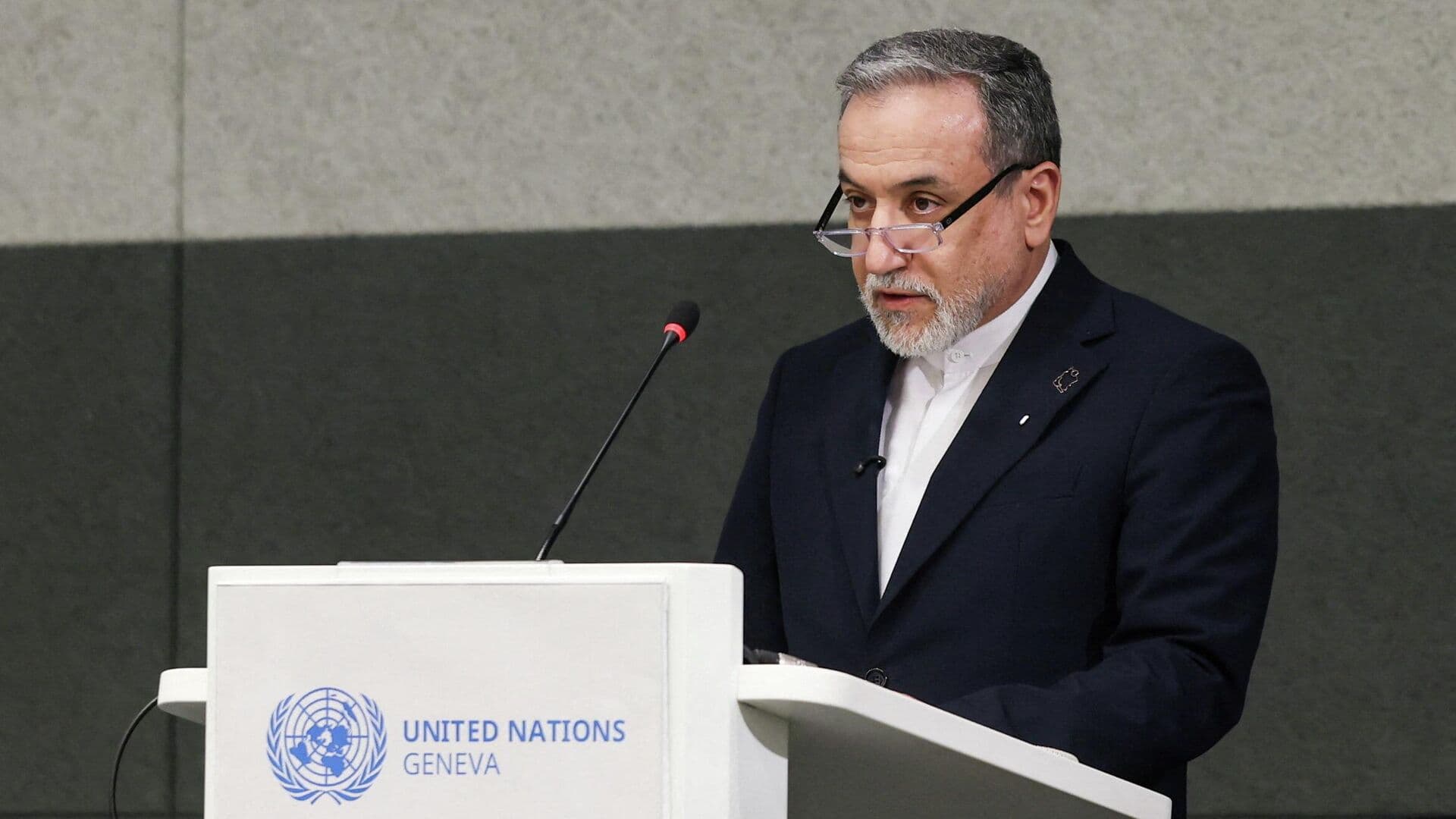 Аракчи назвал действия США неспровоцированной войной