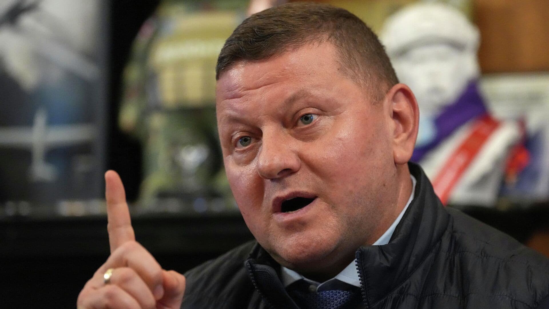 "Делают невозможным": Залужный пожаловался на удары ВС России