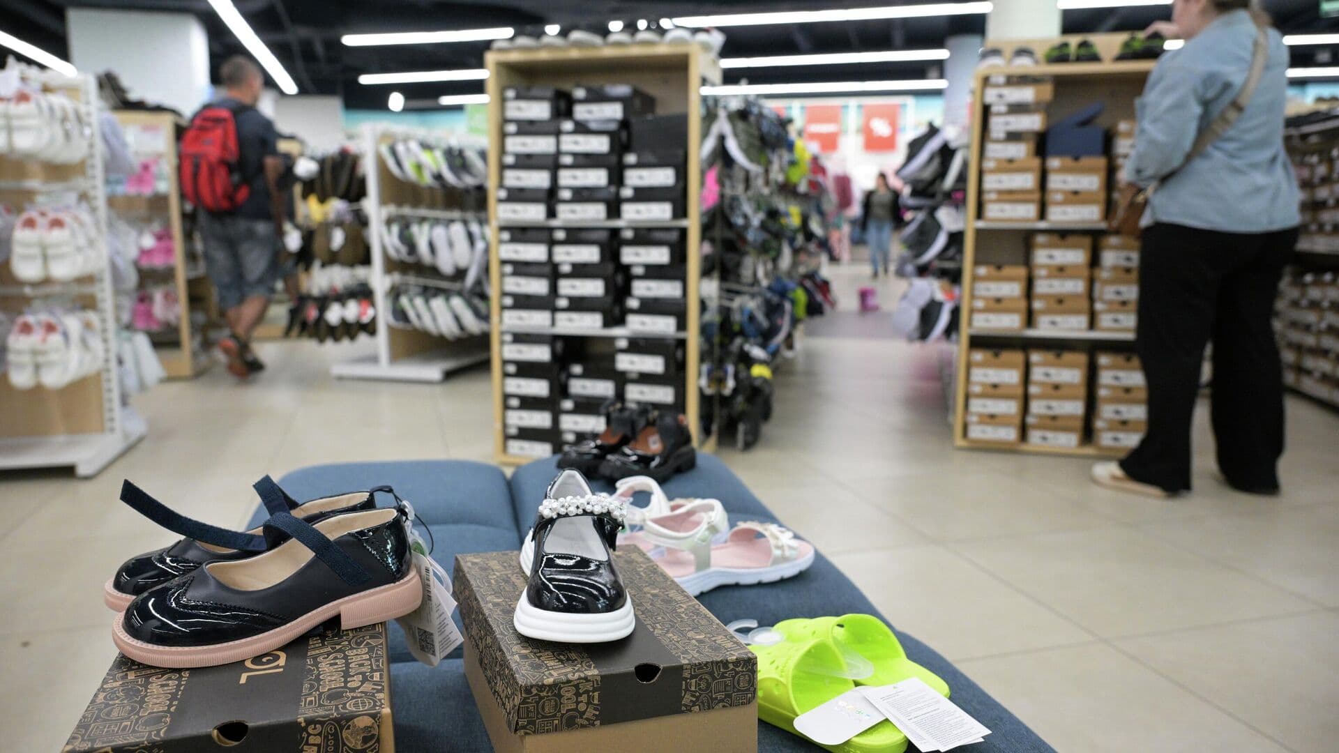 США увеличили экспорт обуви в Россию до максимума с 2002 года