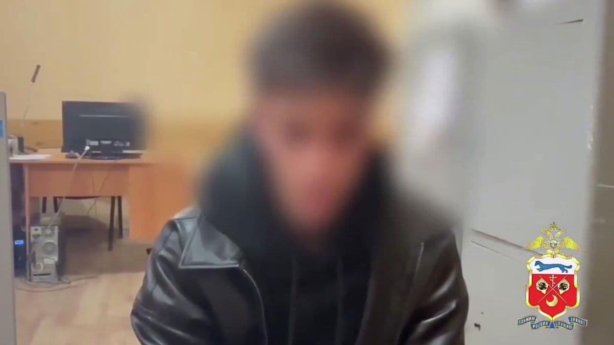 В Оренбурге задержали студента, поджегшего полицейский автомобиль