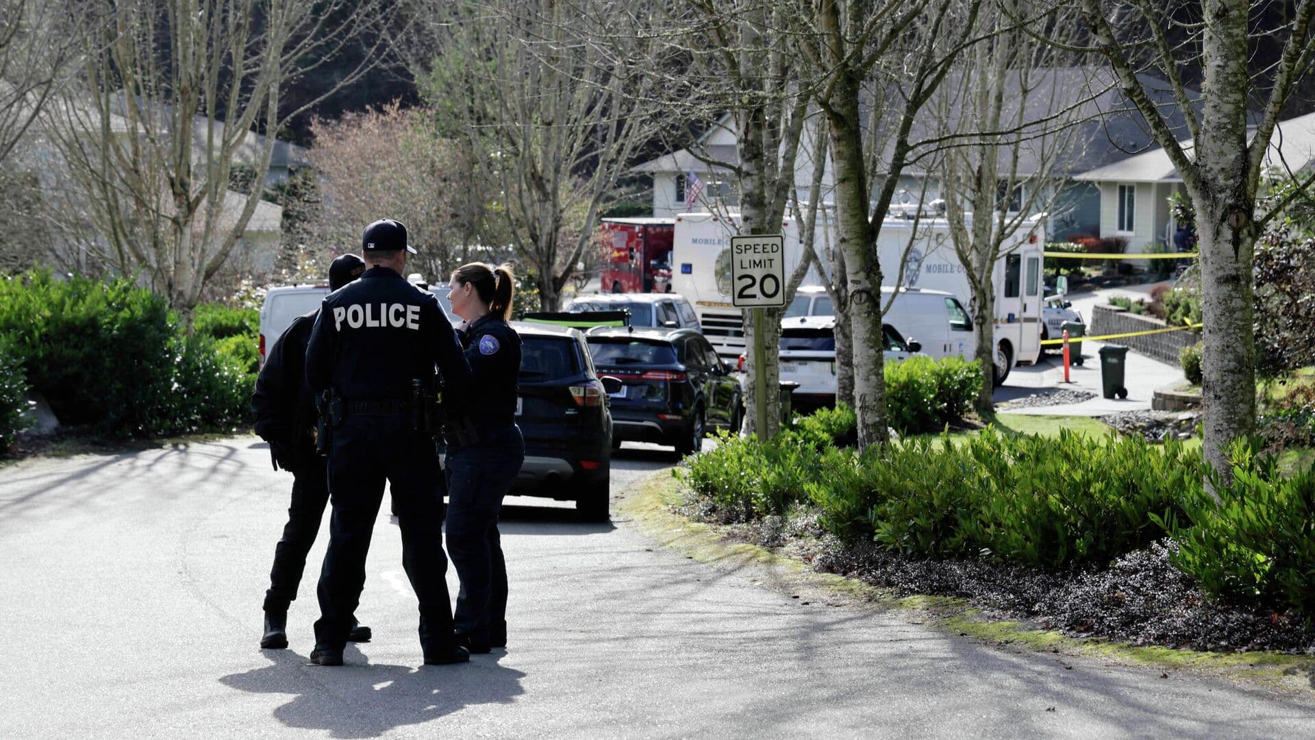 В США мужчина напал с ножом на людей, пять человек погибли