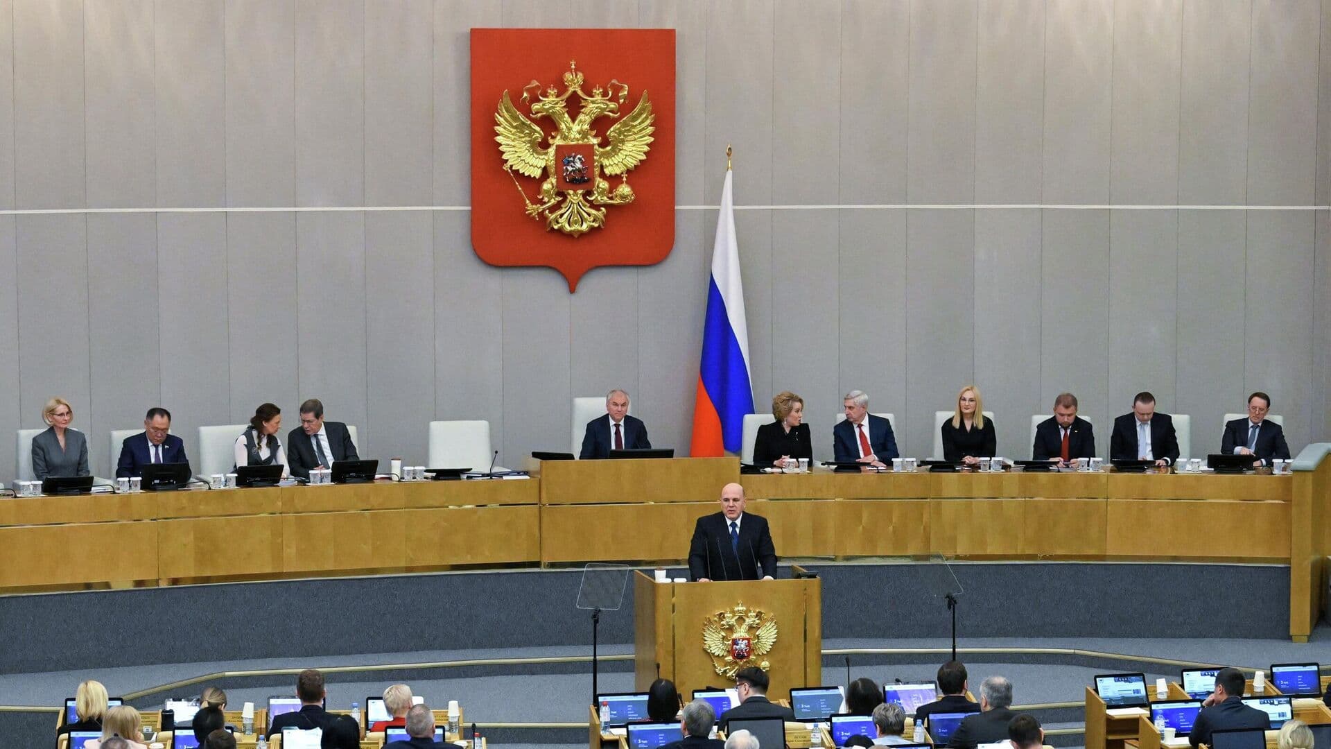 Мишустин подготовит перечень поручений по итогам отчета в Госдуме