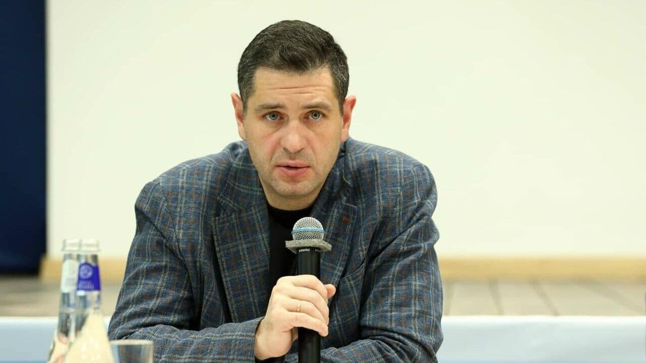 Зампреда правления "Газпром нефти" попросили арестовать по делу о взятках