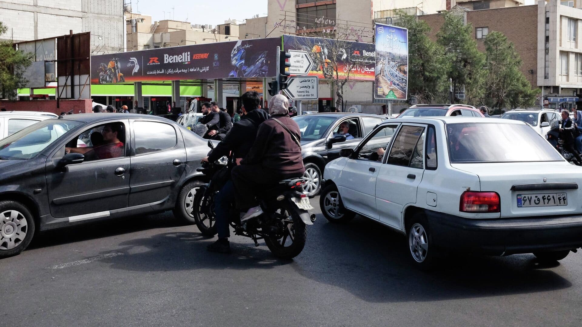 Выезд российских авто из Ирана продолжается