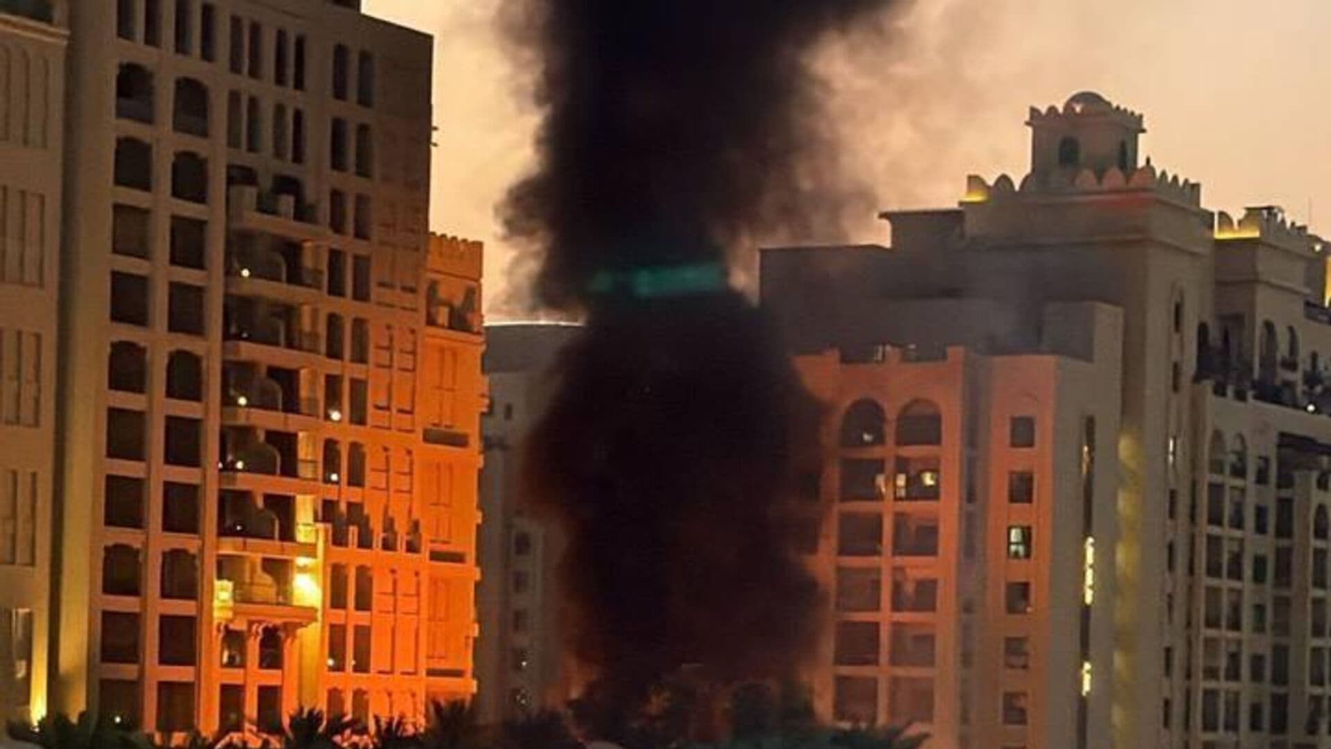 В Дубае четыре человека пострадали при взрыве в районе Palm Jumeirah