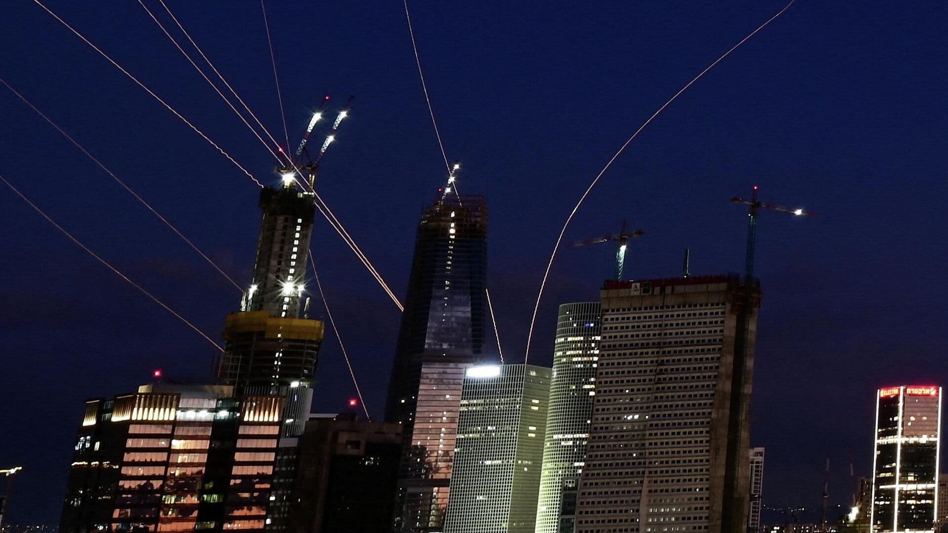 В Тель-Авиве вновь звучит воздушная тревога