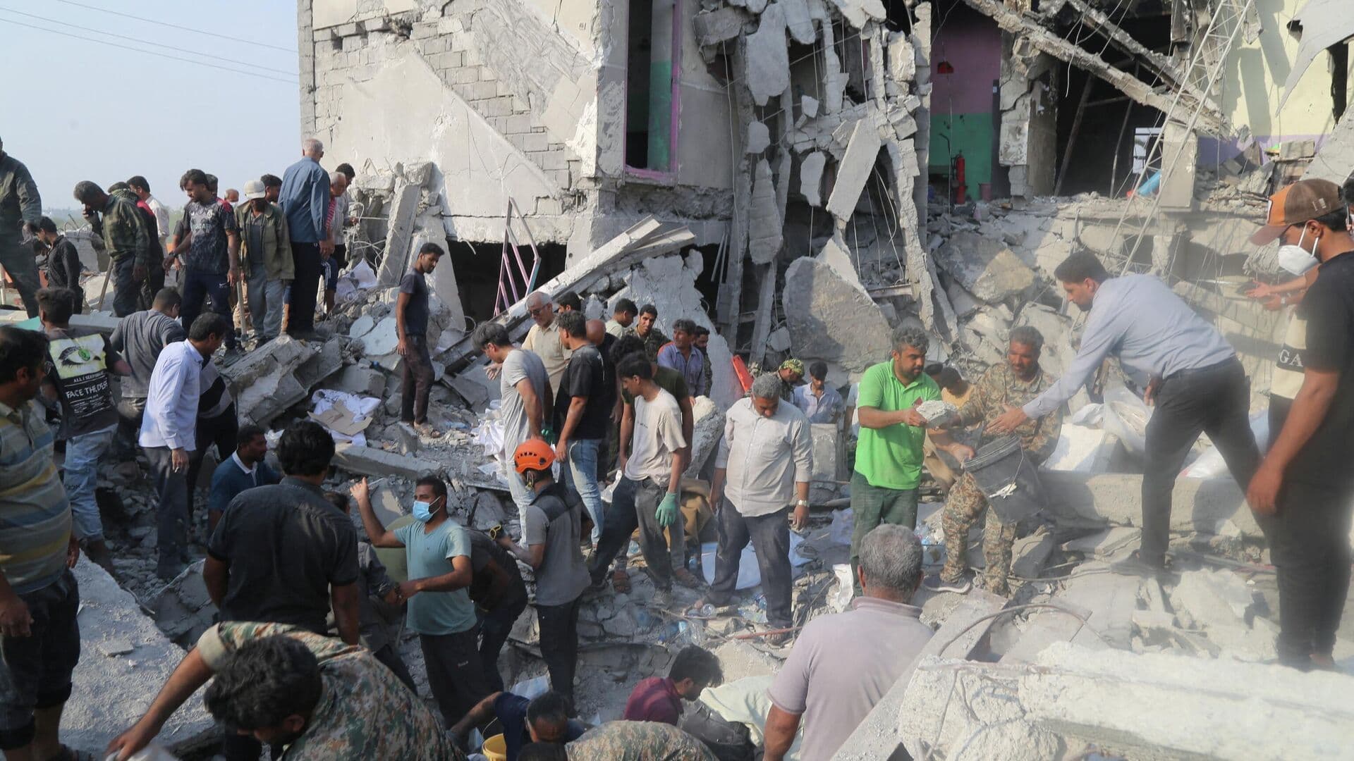 В ходе атак США и Израиля на Иран погибли около 170 учащихся и педагогов