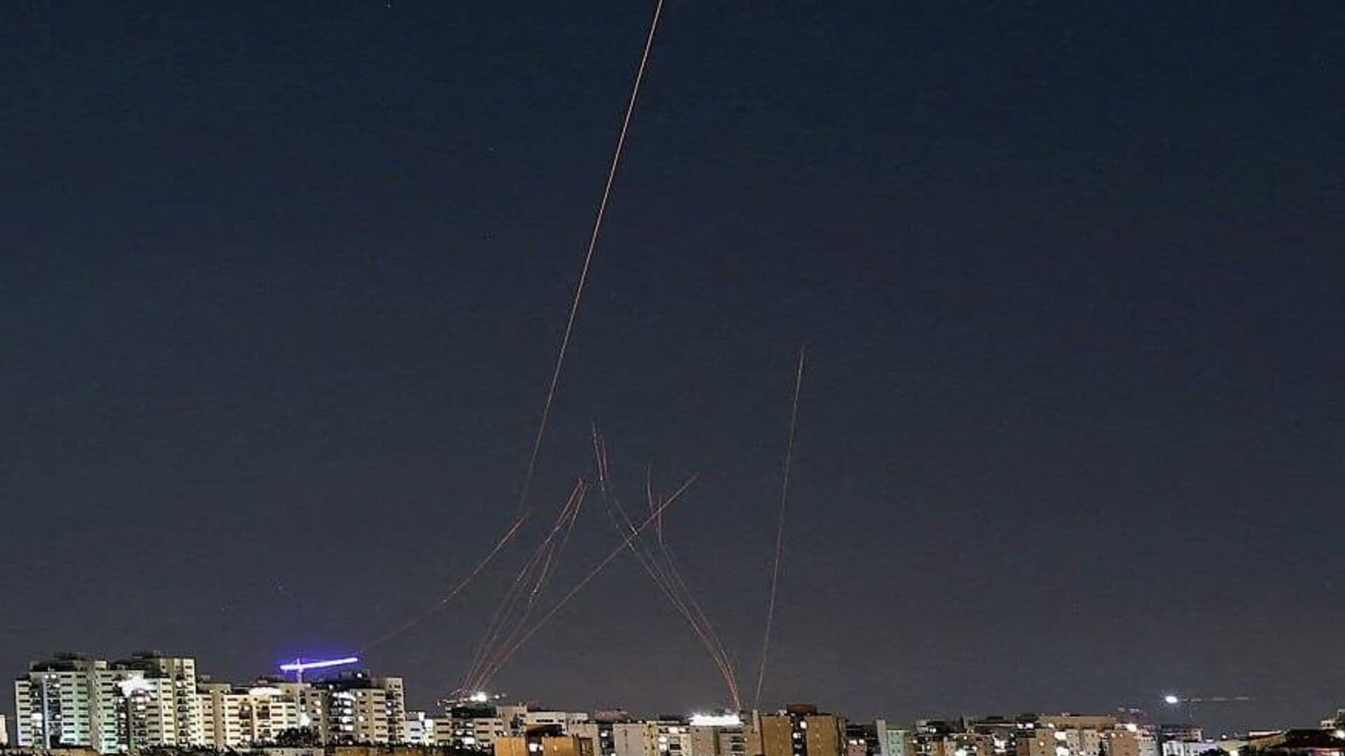 СМИ: в Тель-Авиве прогремели взрывы