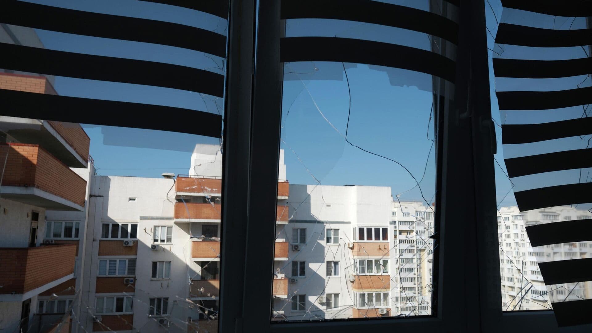 После атаки БПЛА ВСУ на Новороссийск повреждены более 100 домов