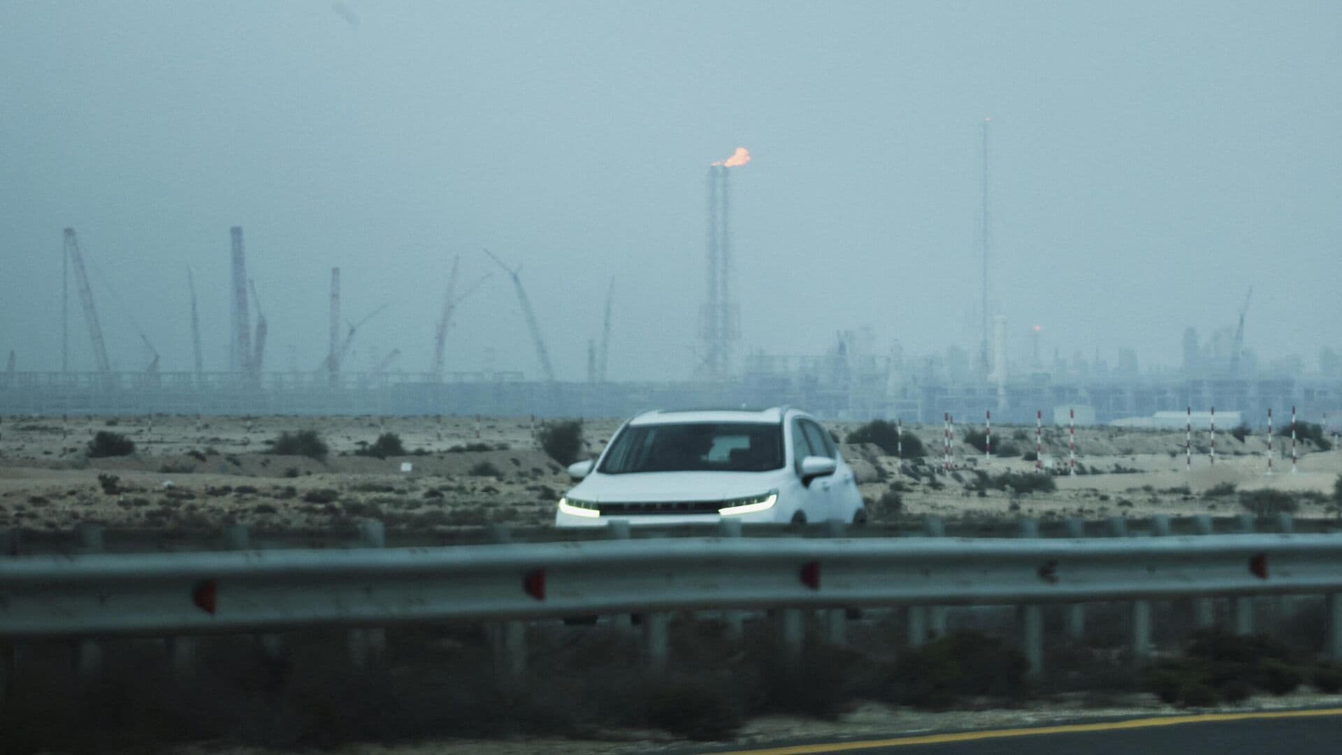 Qatar Energy приостановила производство сжиженного газа и химпроизводства