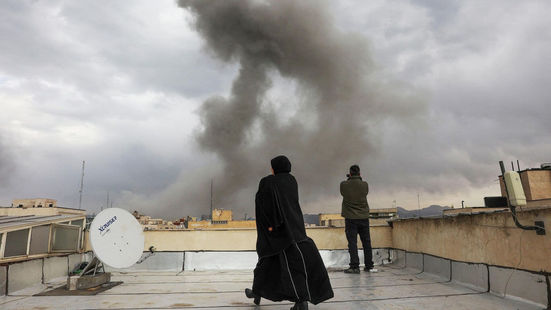 Израиль сообщил об ударах по правительственным целям в Тегеране