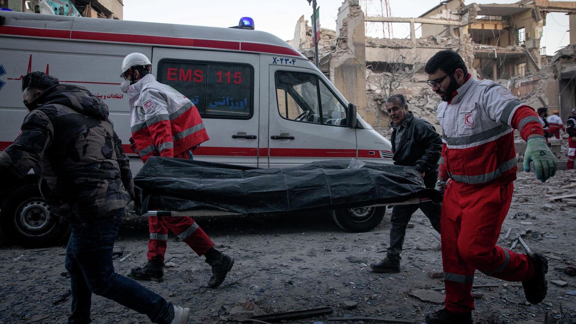 СМИ: при ударе по радиостанции в Бендер-Аббасе погиб один человек