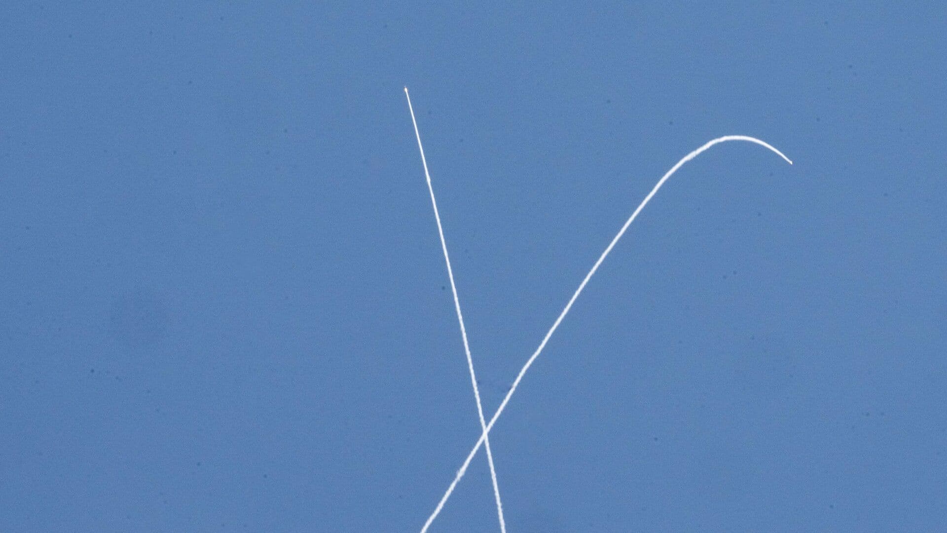 Израиль заявил о еще одном ракетном запуске из Ирана