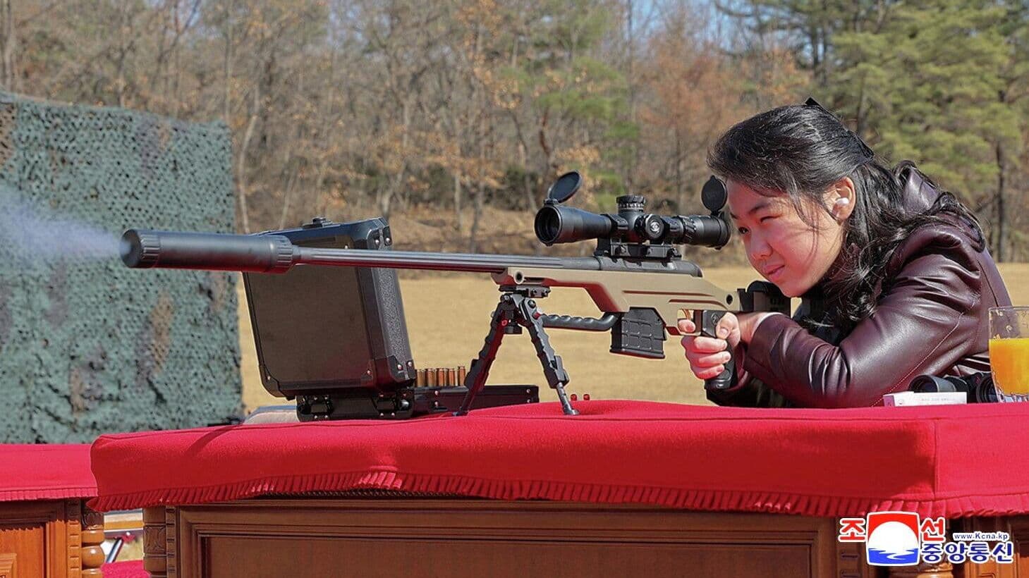 Дочь Ким Чен Ына показывают по ТВ в КНДР почти так же часто, как его самого