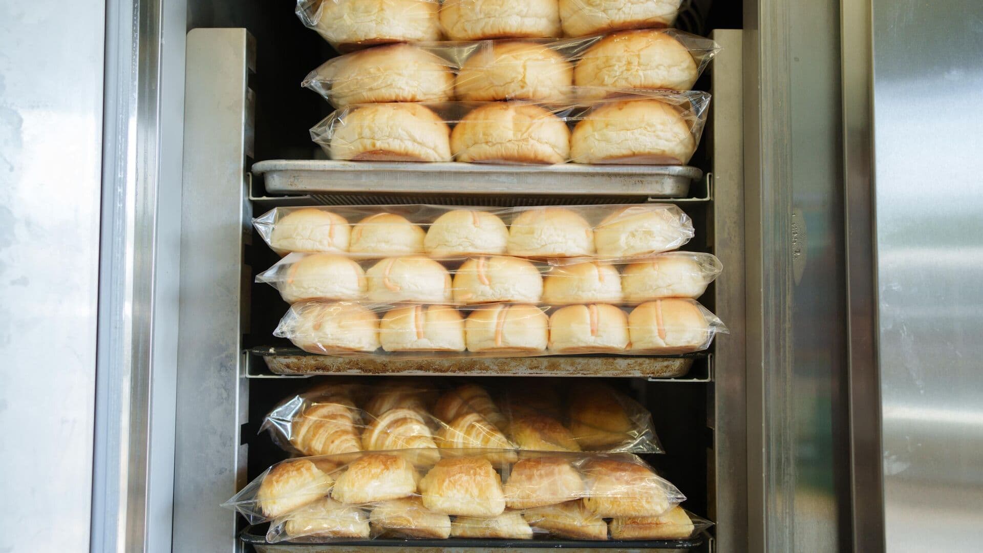 Лед и пламя. В Воронеже научились замораживать хлеб с помощью тепла