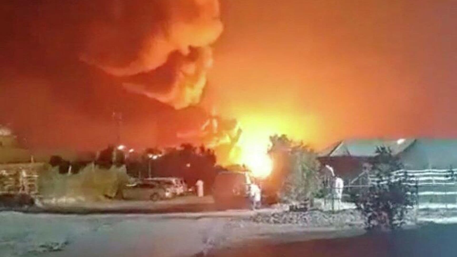 Иран наносит удары только по военным базам США и Израиля, заявил постпред