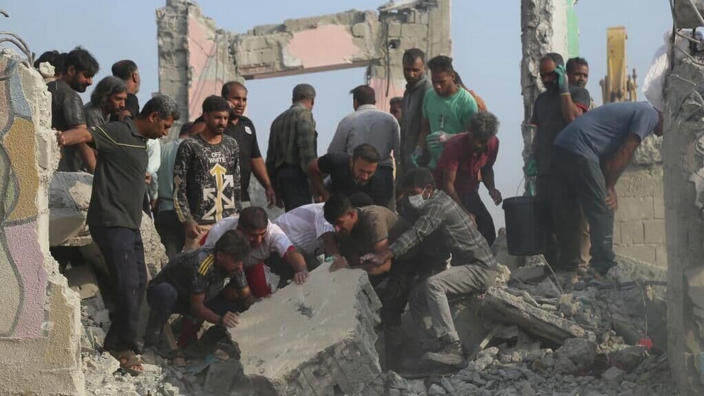 КСИР сообщил подробности об американской атаке на школу в Иране