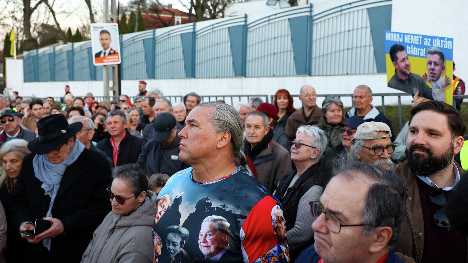 У посольства Украины в Будапеште прошла акция протеста