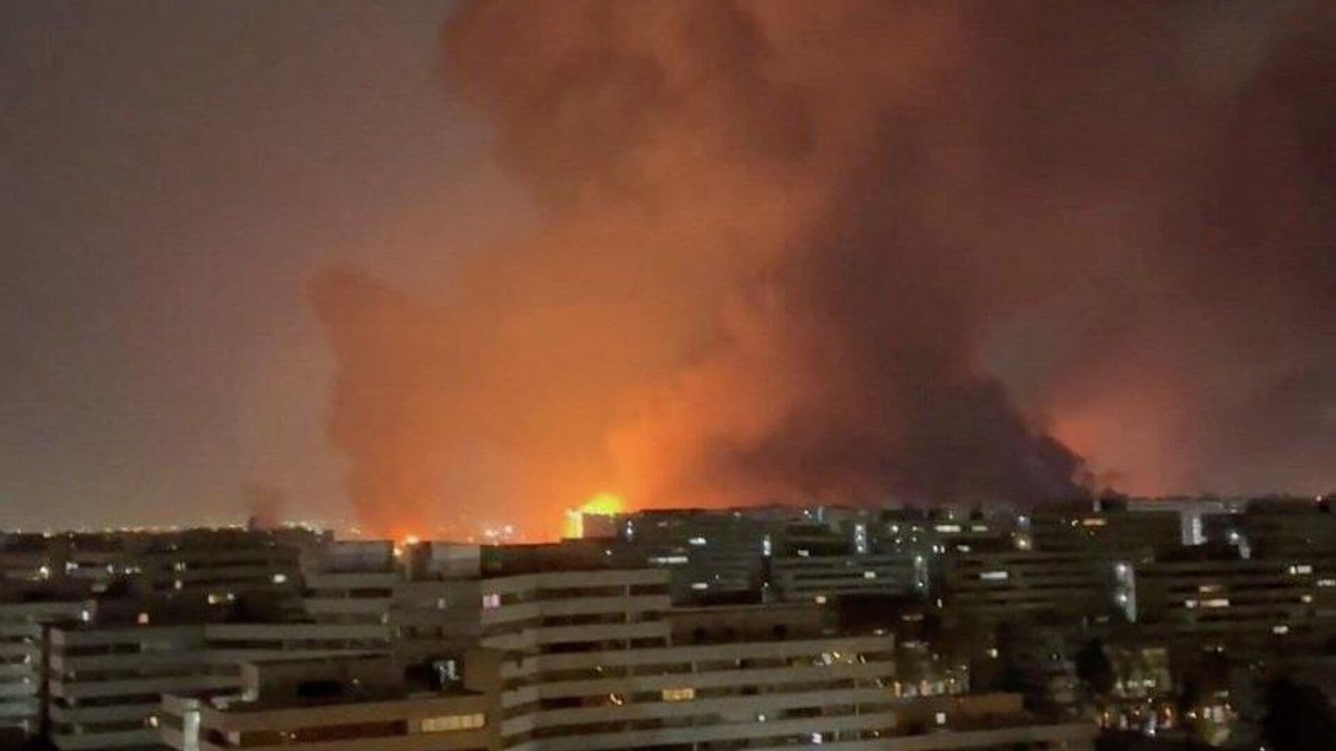 "Сжигают столицу". Новый удар США по Ирану вызвал переполох на Западе