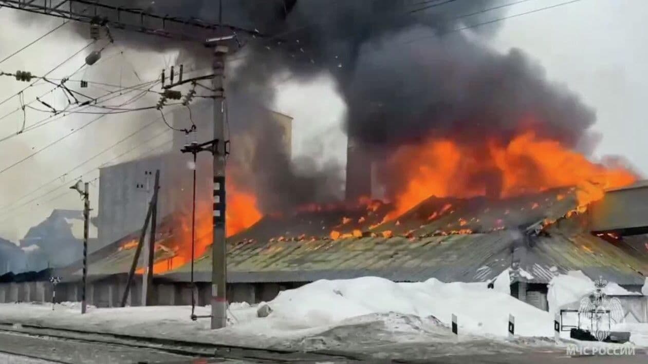 В Нижегородской области произошел крупный пожар на складе