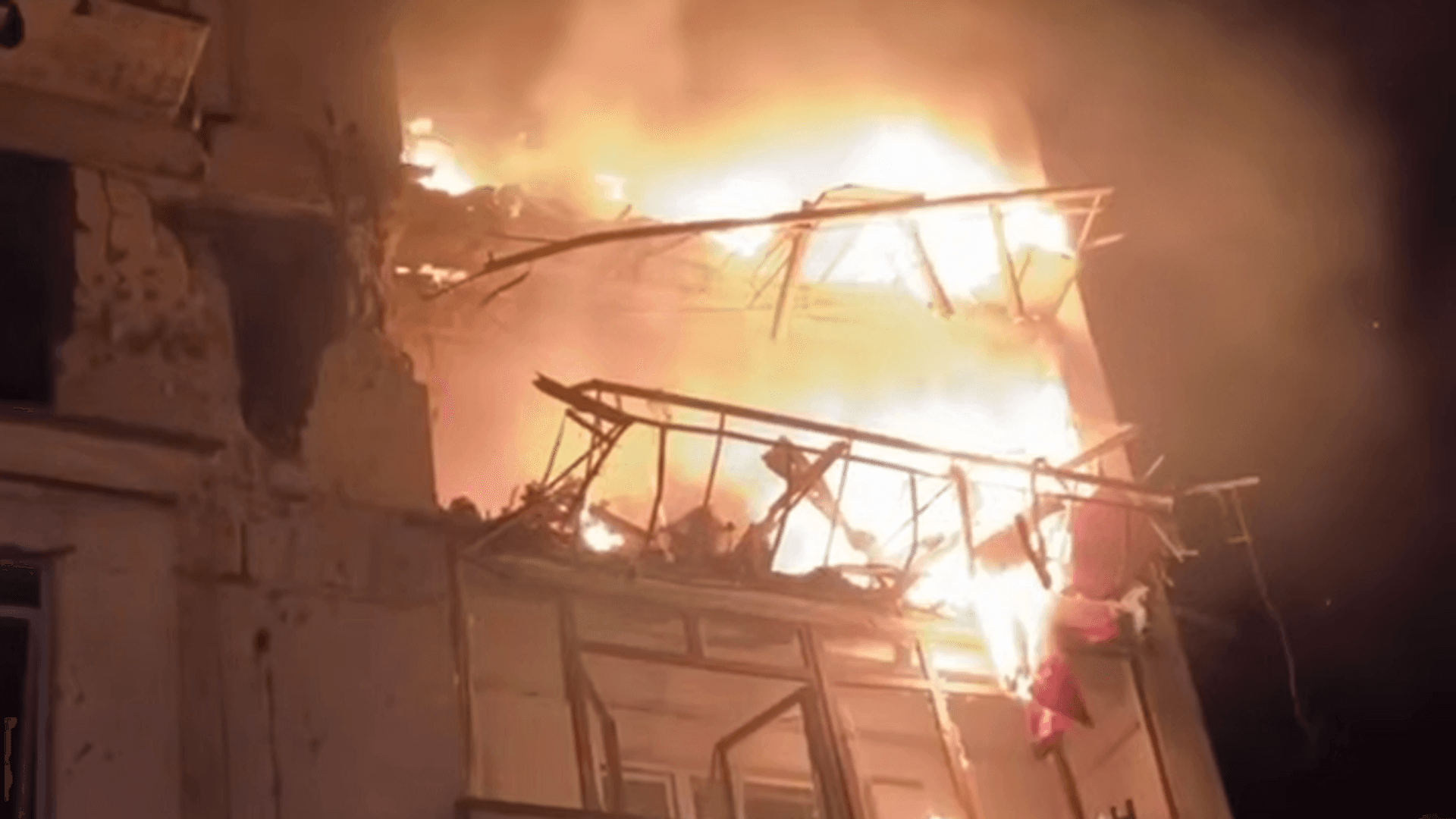 При атаке БПЛА на дом в Запорожской области пострадали десять человек