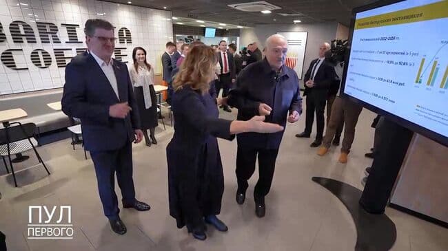 Вице-премьер Белоруссии не смог оплатить заказ Лукашенко в ресторане