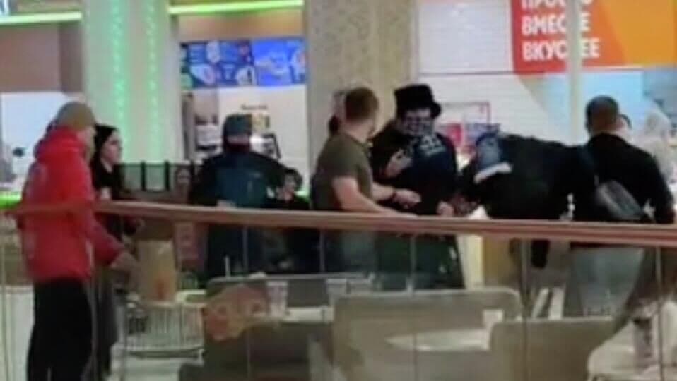 Появились подробности о подростках, пострадавших при драке в ТЦ в Ярославле