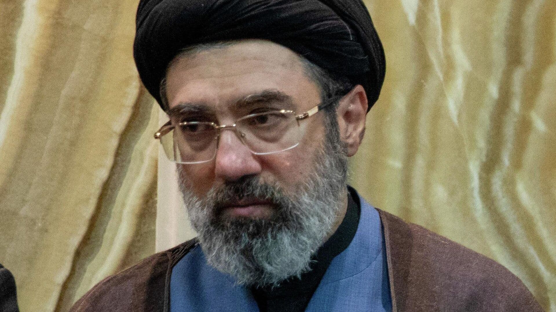 Иран может открыть новые фронты операции с США и Израилем, заявил Хаменеи