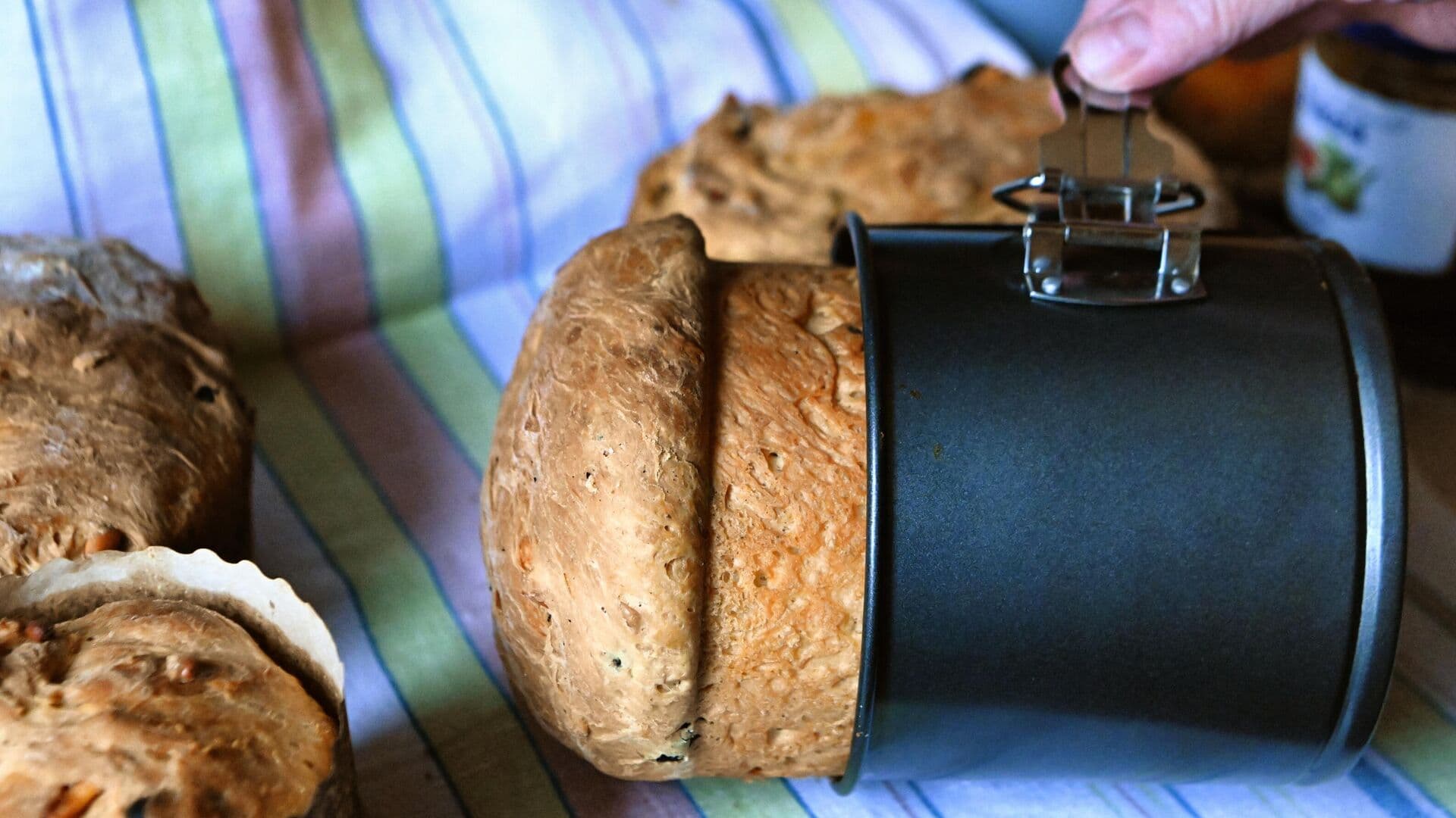 Россиянам назвали среднюю цену набора ингредиентов для кулича