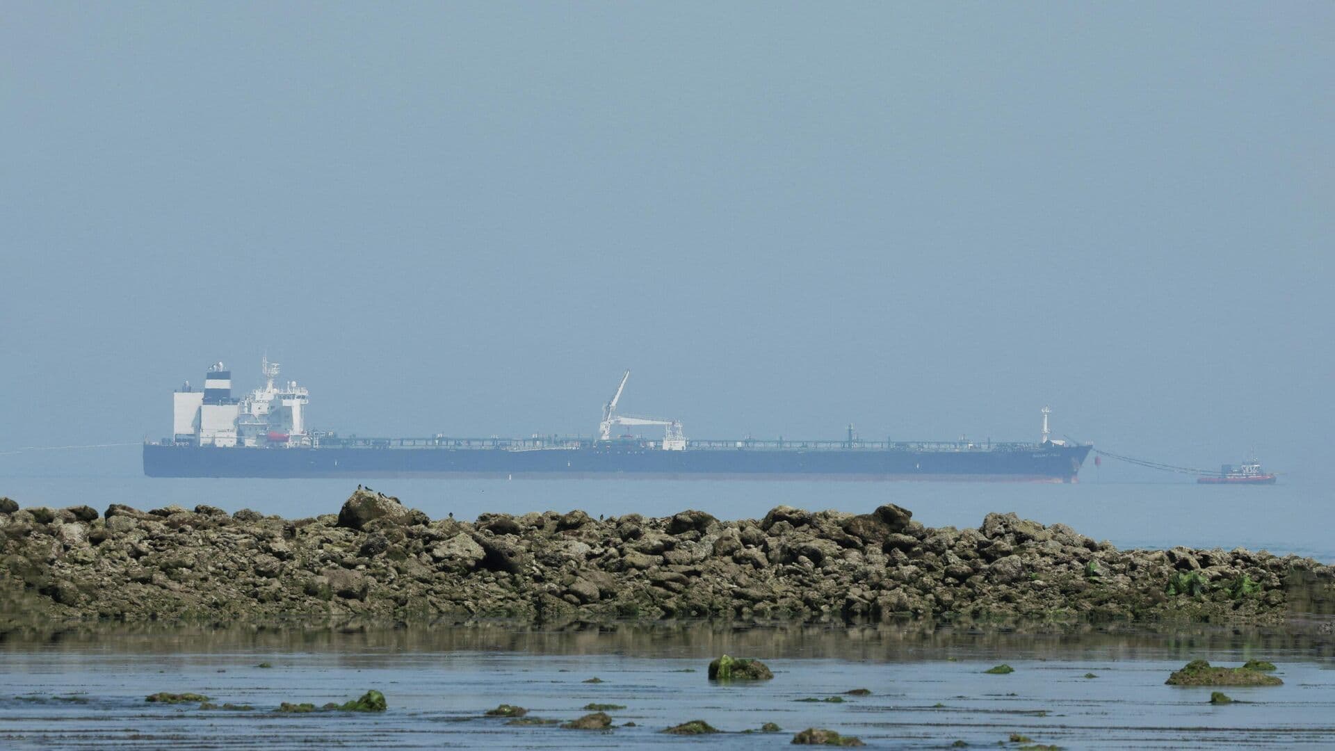 Песков прокомментировал смягчение санкций США против российской нефти