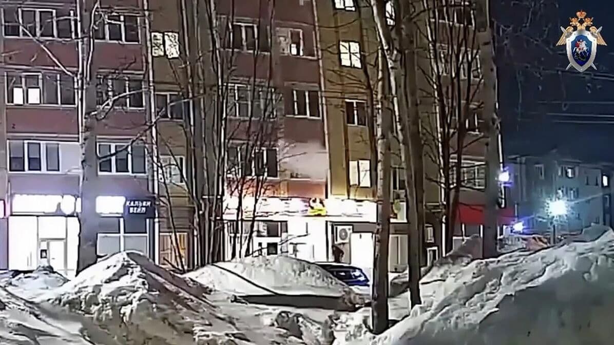 В Марий Эл девочка получила травму из-за упавшего с крыши снега