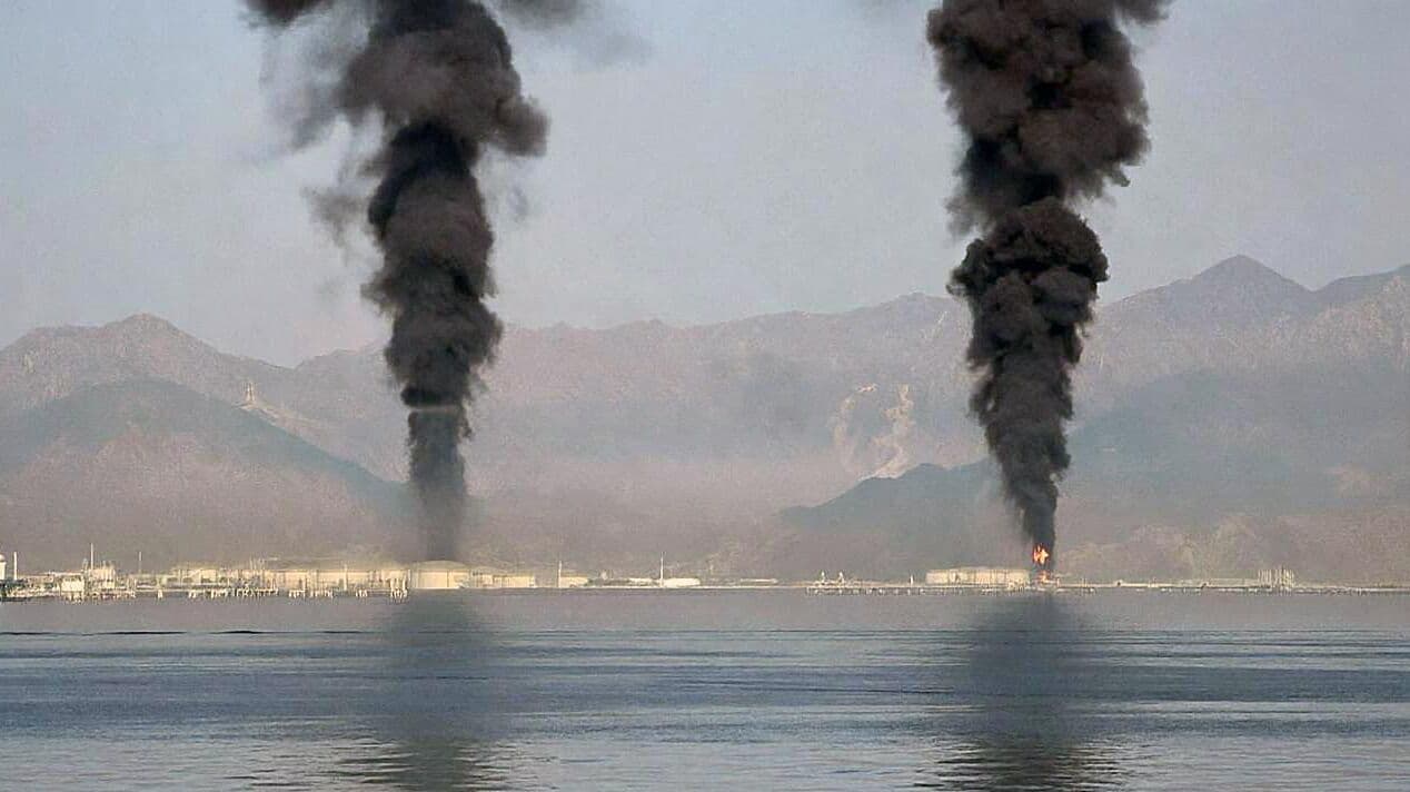 В порту Фуджейры в ОАЭ произошел пожар из-за беспилотника