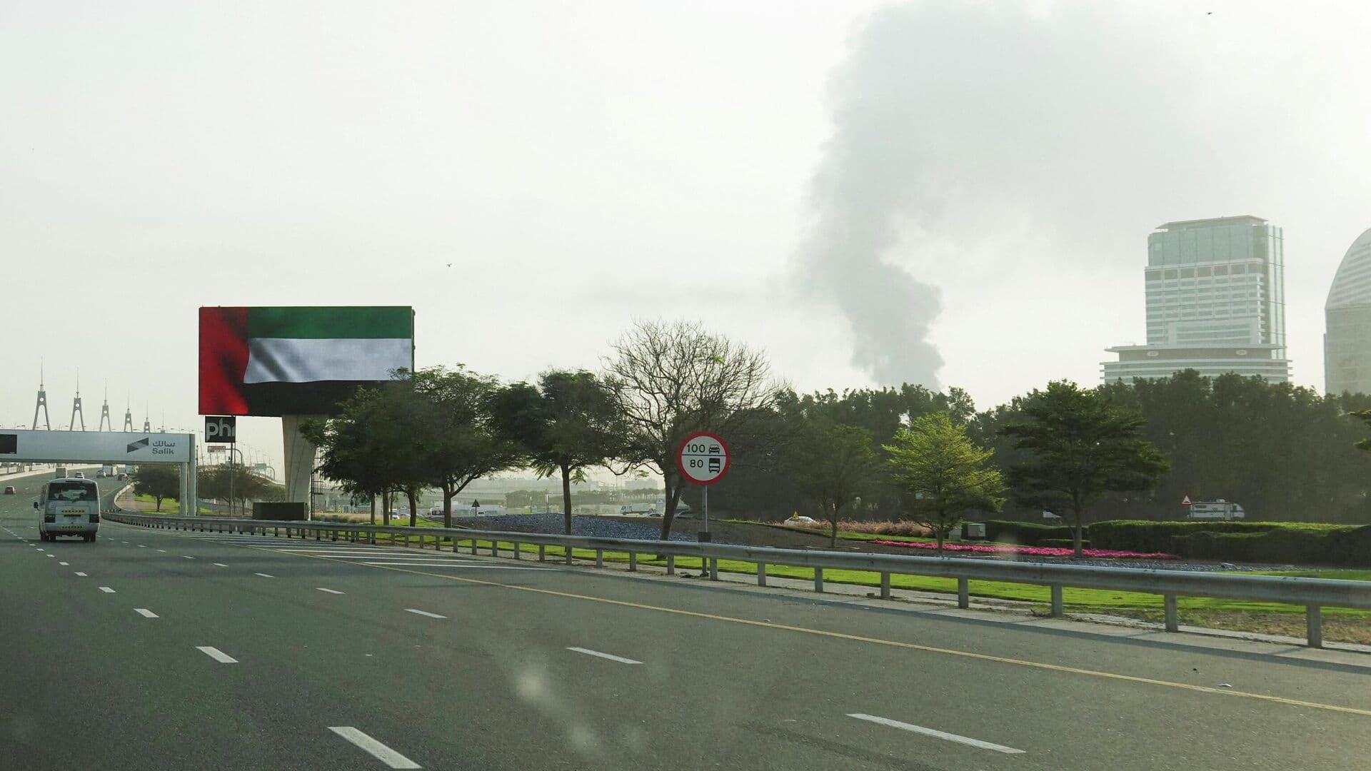 В Дубае прогремел сильный взрыв, рассказал очевидец