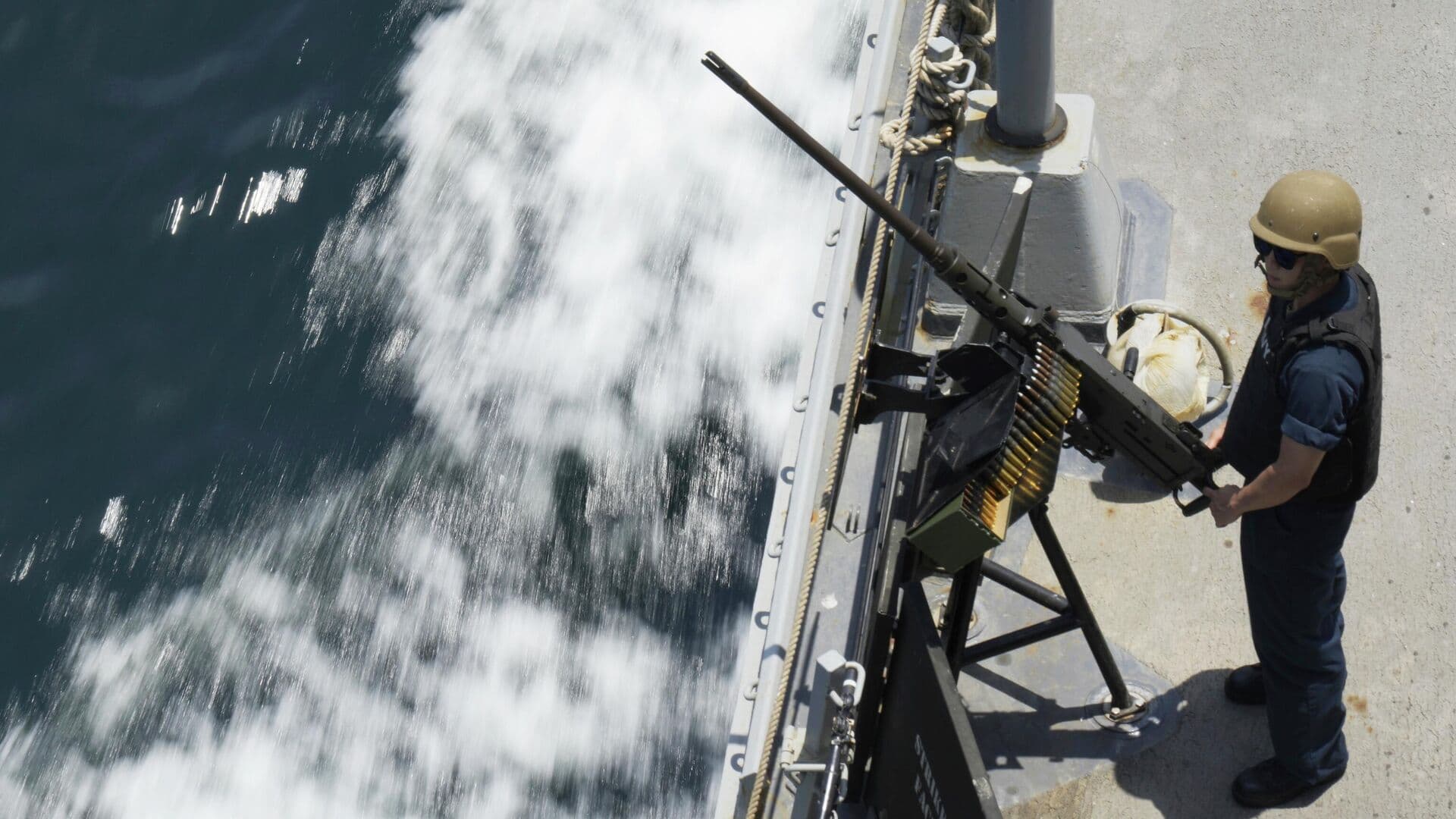 СМИ: США вывезли 1,5 тысячи моряков с базы в Бахрейне после ударов Ирана